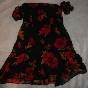 Short flower dress or long blouse